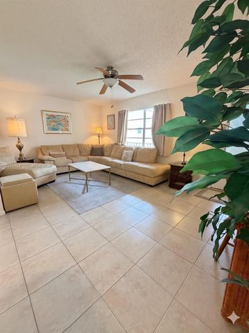 416 Burgundy I I, Delray Beach, FL 33484