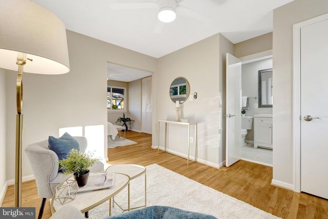 5122 POMMEROY DR, Fairfax, VA 22032