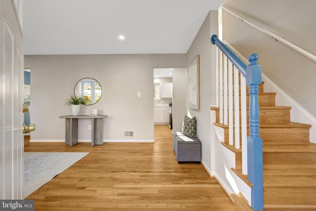 5122 POMMEROY DR, Fairfax, VA 22032