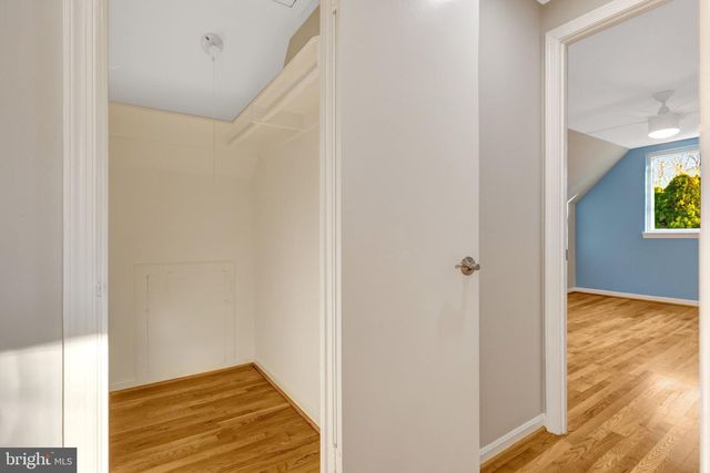 5122 POMMEROY DR, Fairfax, VA 22032