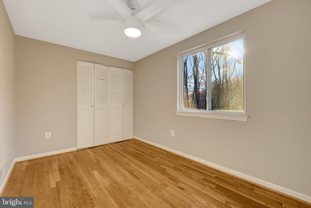 5122 POMMEROY DR, Fairfax, VA 22032