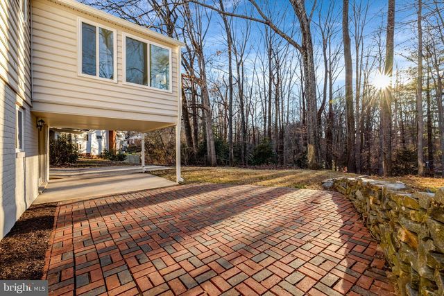 5122 POMMEROY DR, Fairfax, VA 22032
