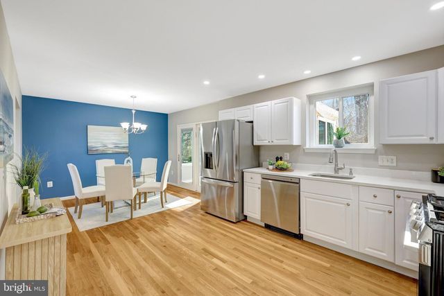 5122 POMMEROY DR, Fairfax, VA 22032