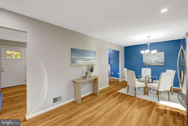 5122 POMMEROY DR, Fairfax, VA 22032