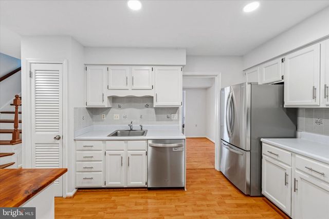 706 EDWARDS FERRY RD NE, Leesburg, VA 20176