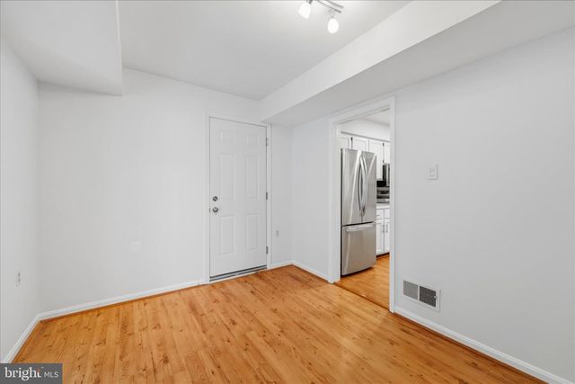 706 EDWARDS FERRY RD NE, Leesburg, VA 20176