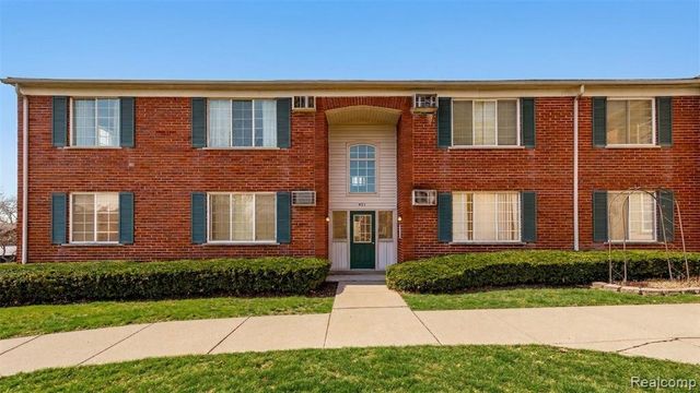 451 Miller Avenue 211, Rochester, MI 48307