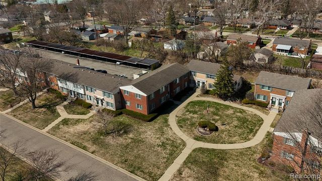 451 Miller Avenue 211, Rochester, MI 48307