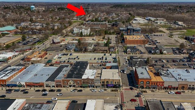 451 Miller Avenue 211, Rochester, MI 48307