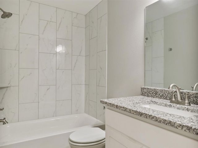 818 W Walker Street, Denison, TX 75020