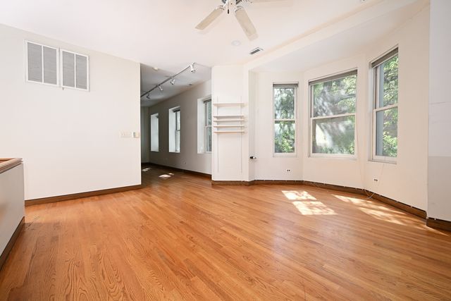 849 N Dearborn Street, Chicago, IL 60610