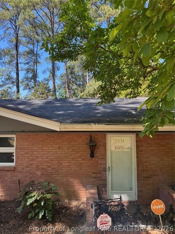 2224 Mirror Lake Dr Drive, Fayetteville, NC 28303