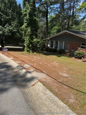 2224 Mirror Lake Dr Drive, Fayetteville, NC 28303