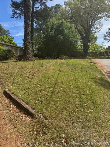 2224 Mirror Lake Dr Drive, Fayetteville, NC 28303