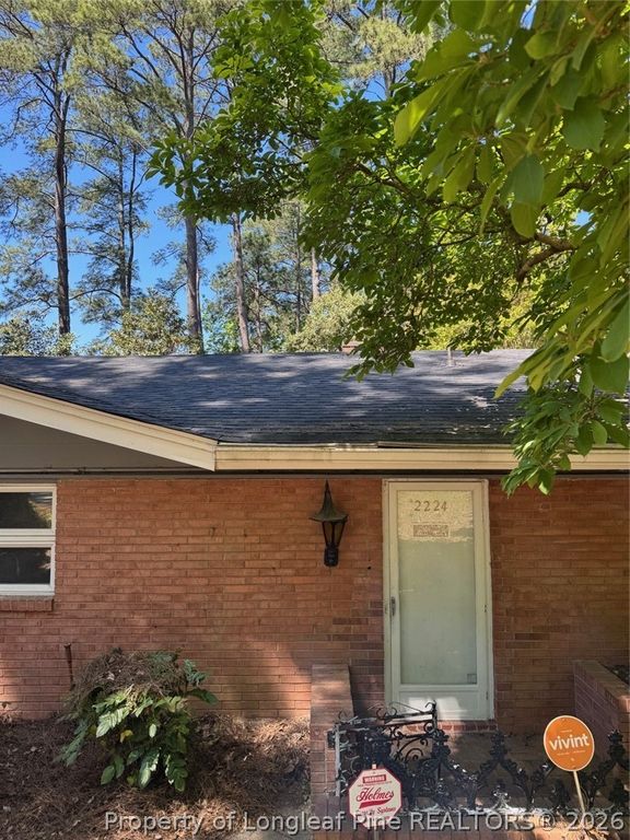 2224 Mirror Lake Dr Drive, Fayetteville, NC 28303 — photo 10