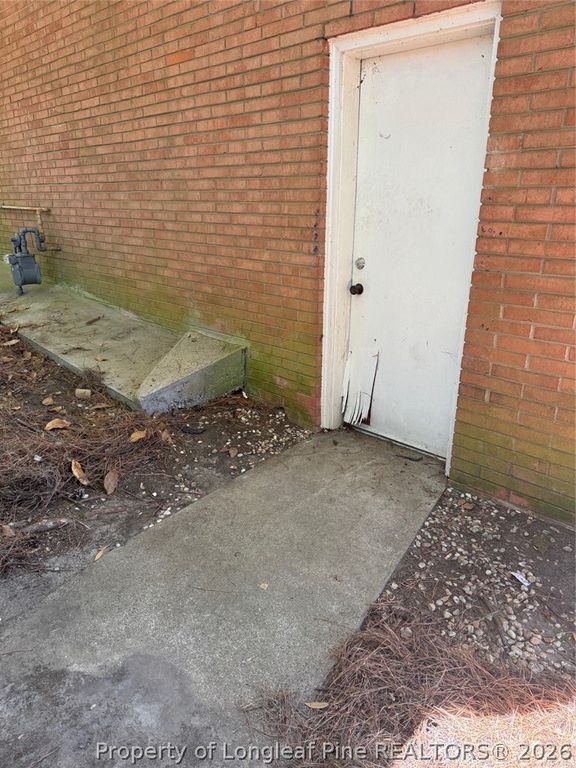 2224 Mirror Lake Dr Drive, Fayetteville, NC 28303 — photo 15