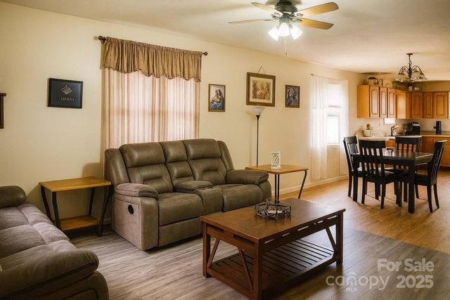 1012 N Canton Road, Canton, NC 28716