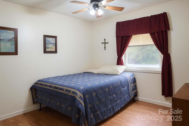 1012 N Canton Road, Canton, NC 28716