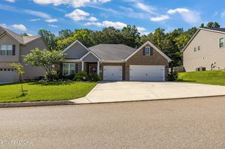 2368 Waterstone Blvd, Knoxville, TN 37932
