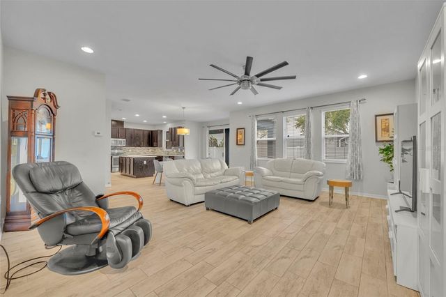 2748 PEONY DRIVE, Oviedo, FL 32766