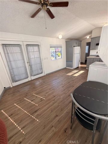 16511 Garfield D40, Paramount, CA 90723