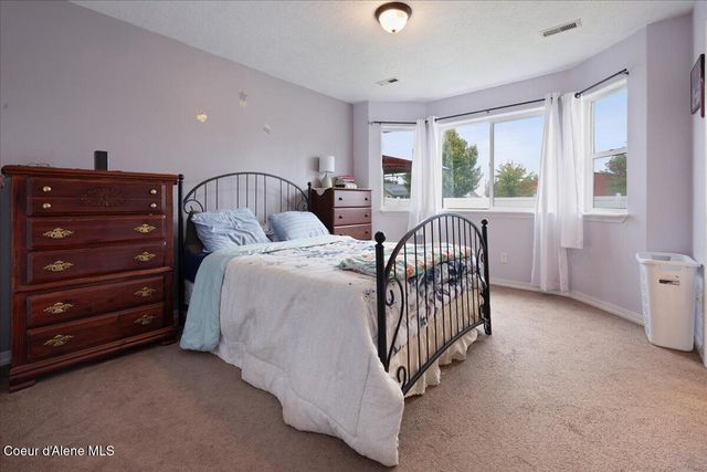 1301 N Brookhaven Ln, Post Falls, ID 83854