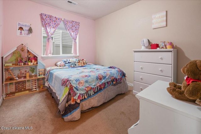 1301 N Brookhaven Ln, Post Falls, ID 83854