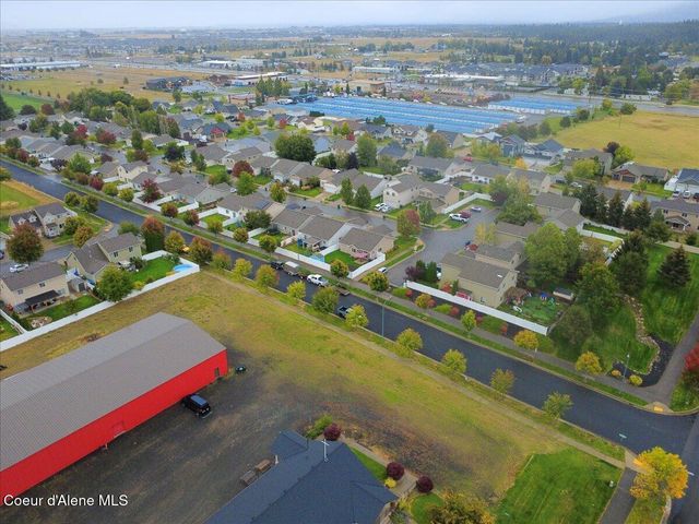 1301 N Brookhaven Ln, Post Falls, ID 83854