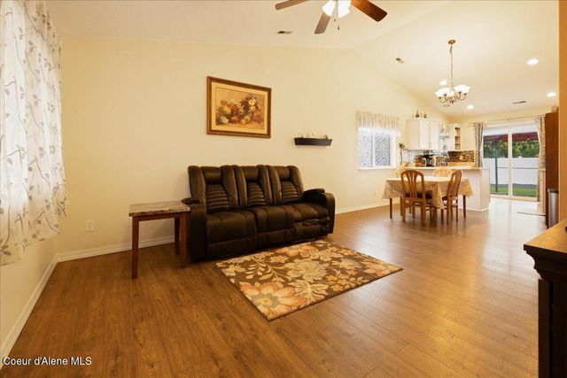 1301 N Brookhaven Ln, Post Falls, ID 83854