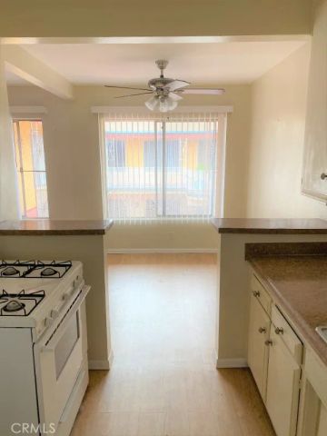 2115 Placentia Avenue 37, Costa Mesa, CA 92627