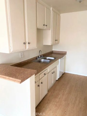 2115 Placentia Avenue 37, Costa Mesa, CA 92627