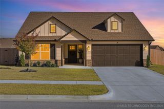 3601 N 38th Street, Broken Arrow, OK 74014