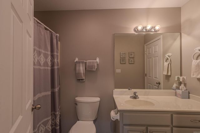 2801 Trowbridge Drive, Paragould, AR 72450