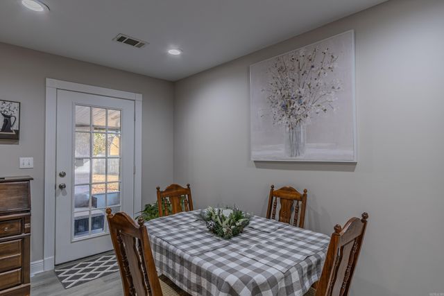 2801 Trowbridge Drive, Paragould, AR 72450