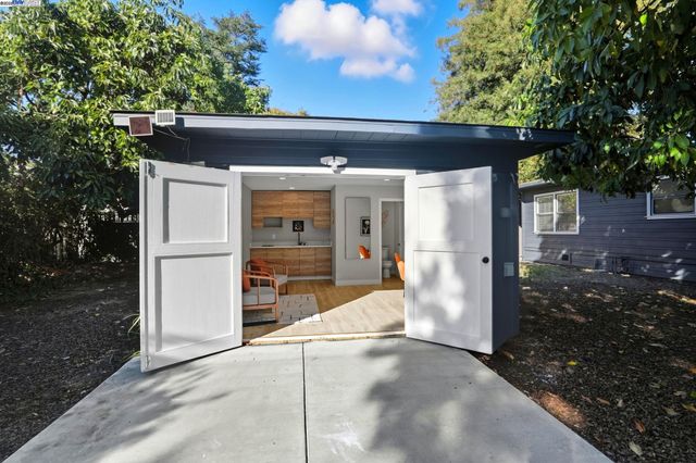 37286 3Rd St, Fremont, CA 94536