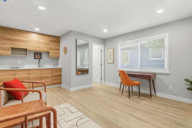 37286 3Rd St, Fremont, CA 94536