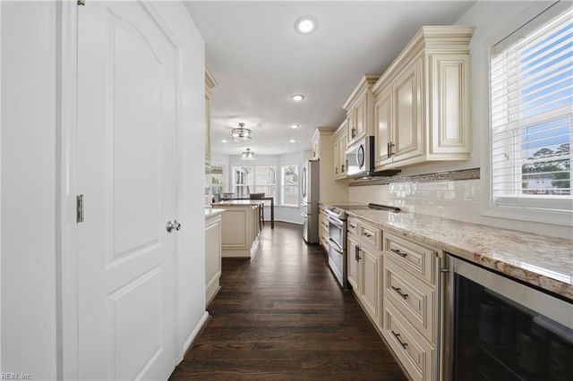 2524 Windy Pines BND, Virginia Beach, VA 23456