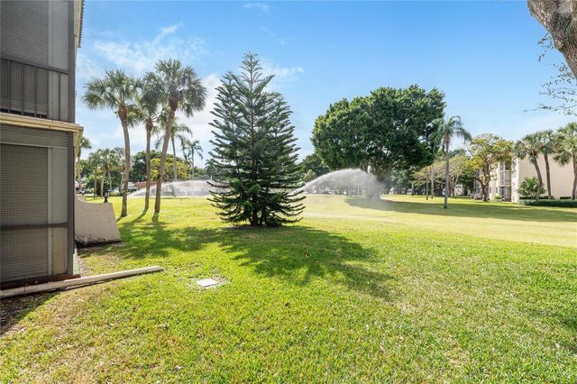 811 S Hollybrook Drive 301, Pembroke Pines, FL 33025