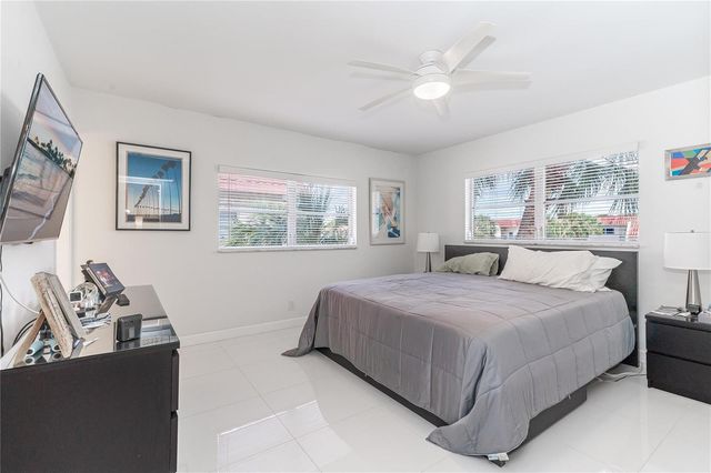811 S Hollybrook Drive 301, Pembroke Pines, FL 33025