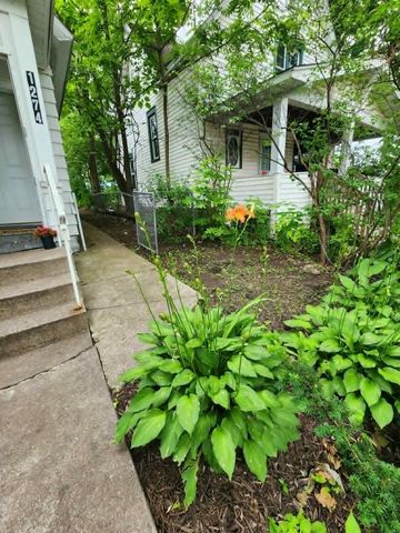 1274 Edgerton Street, Saint Paul, MN 55130