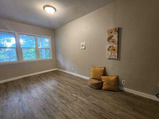 1274 Edgerton Street, Saint Paul, MN 55130