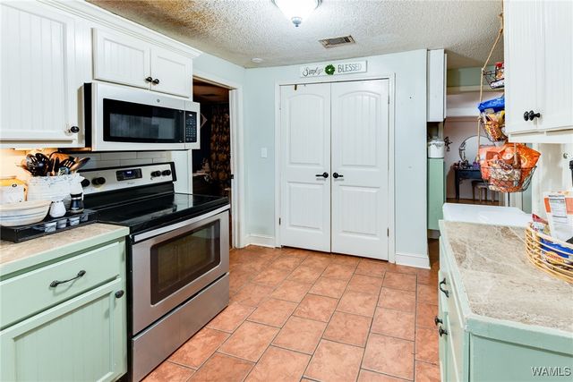 21181 Max Vintson, Northport, AL 35475