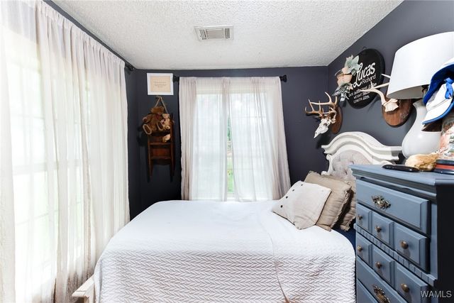 21181 Max Vintson, Northport, AL 35475