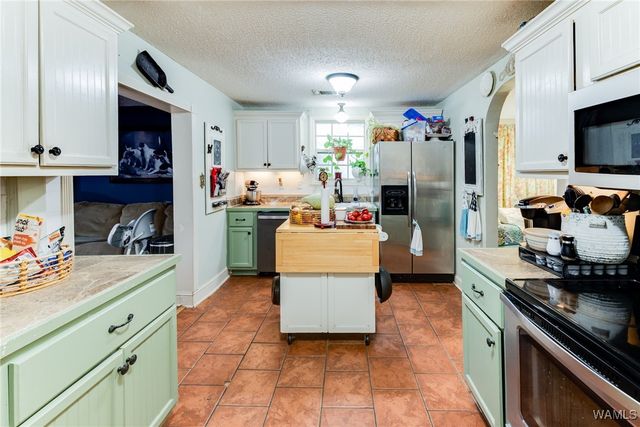 21181 Max Vintson, Northport, AL 35475