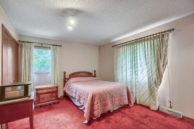 13151 Highway 13 S, Savage, MN 55378