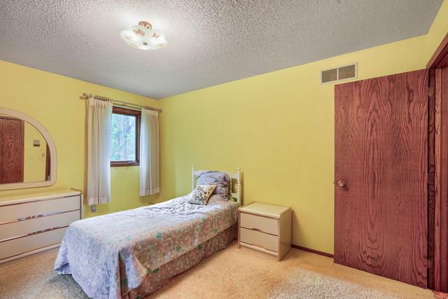 13151 Highway 13 S, Savage, MN 55378