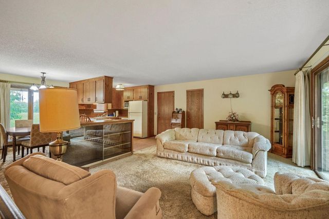 13151 Highway 13 S, Savage, MN 55378