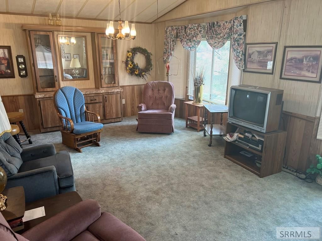 Image 6 of property listing at 433 Irwin North Road, Irwin, ID 83428