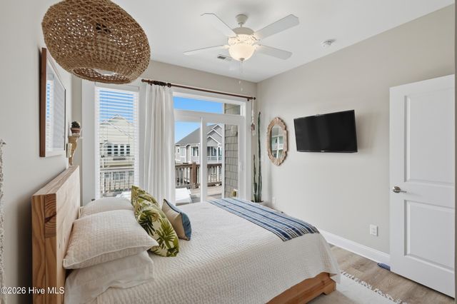 306 Oceanaire Lane, Surf City, NC 28445