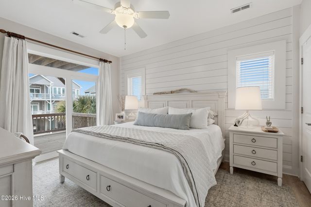 306 Oceanaire Lane, Surf City, NC 28445